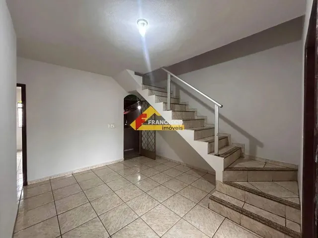 Imagem: Apartamento para Aluguel, 5 Quartos, 1 Suíte