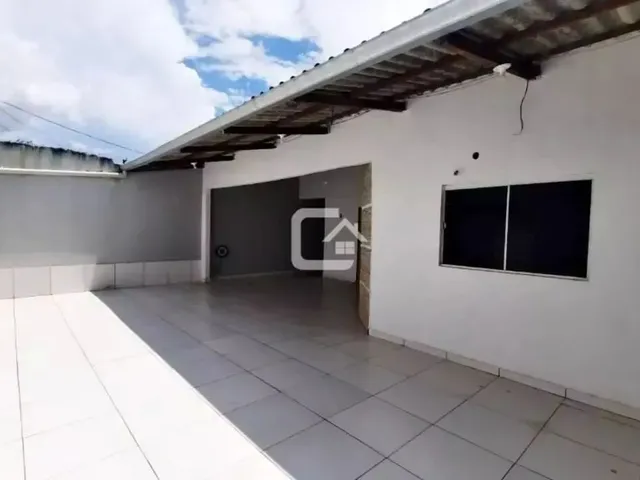 Imagem: Casa com 2 Dormitórios, Sendo (1 Suite)