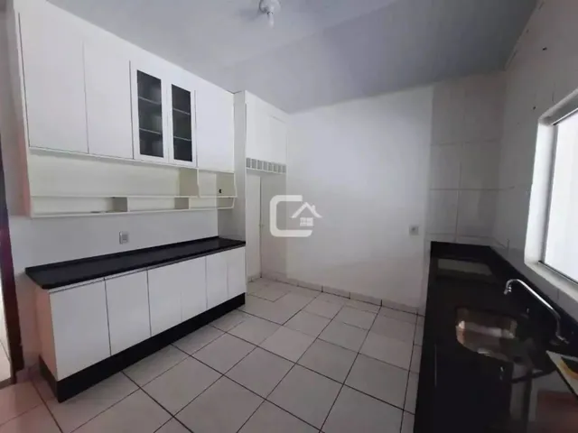 Imagem 2: Casa com 2 Dormitórios, Sendo (1 Suite), com 185M² para Locação R$: 2.300/Mês