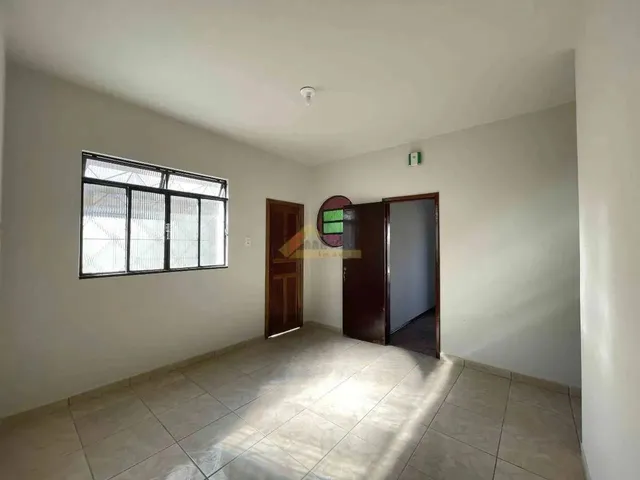 Imagem: Casa para Aluguel, 3 Quartos, 2 Vagas, São