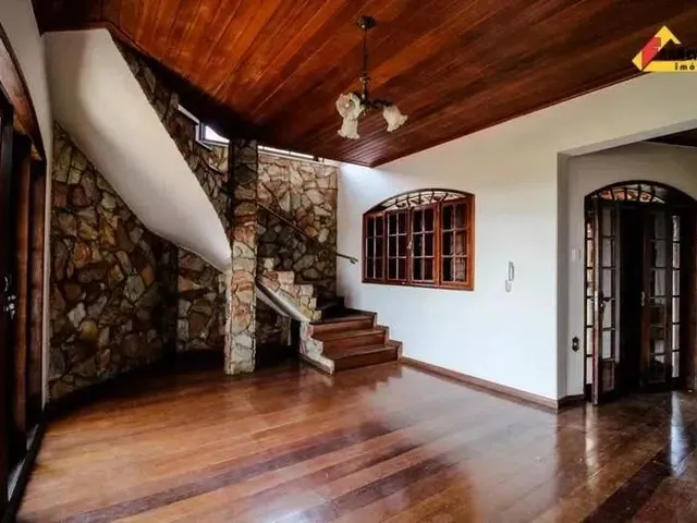 Imagem: Casa para Aluguel, 4 Quartos, 1 Suíte