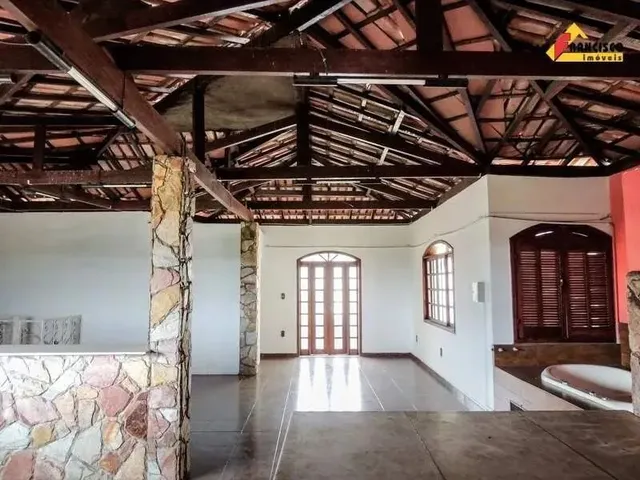 Imagem 15: Casa para Aluguel, 4 Quartos, 1 Suíte, 3 Vagas, Centro - Divinópolis/Mg