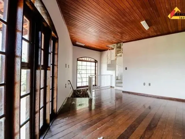 Imagem 3: Casa para Aluguel, 4 Quartos, 1 Suíte, 3 Vagas, Centro - Divinópolis/Mg