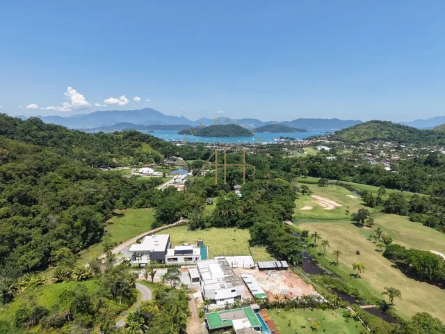 Imagem: Casa de luxo em condomínio à venda em