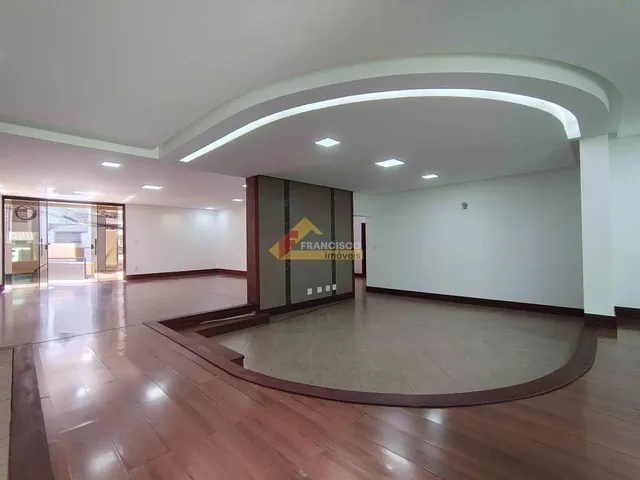 Imagem: Casa para Aluguel, 5 Quartos, 3 Suítes