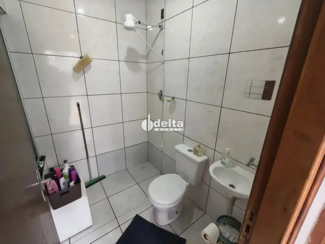Imagem 15: Casa Mobiliada Tipo Pensionato Muito Próxima da Ufu com 2 Vgs, 8 Quartos, 4 Banheiros