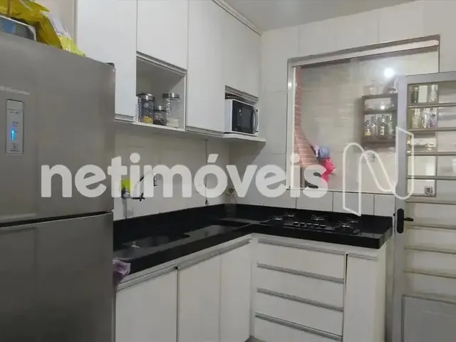 Imagem: Casa Geminada À Venda no Bairro Imperial