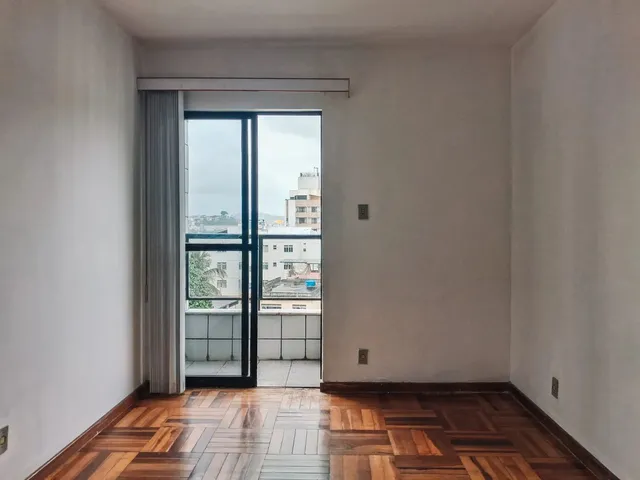 Imagem 10: 2 Quartos com Varanda e Vaga Coberta no Morro da Glória para Locação