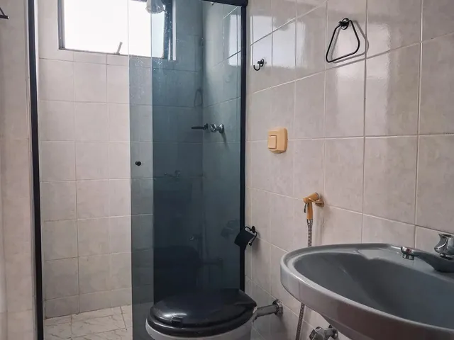 Imagem 3: 2 Quartos com Varanda e Vaga Coberta no Morro da Glória para Locação