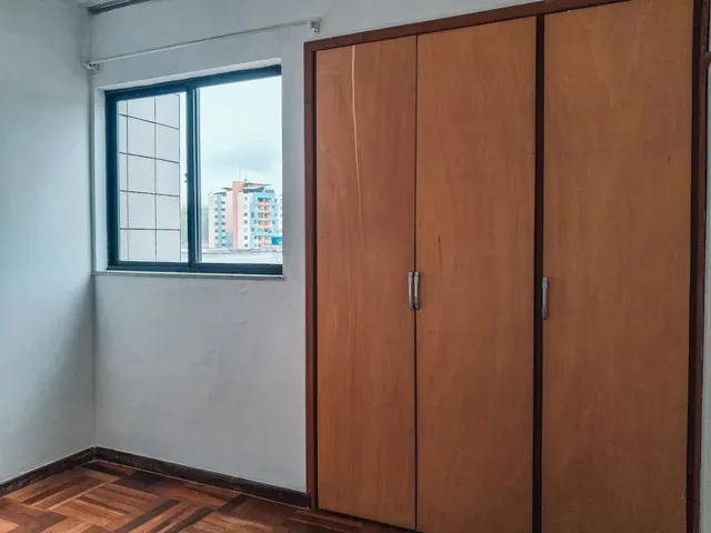 Imagem 2: 2 Quartos com Varanda e Vaga Coberta no Morro da Glória para Locação