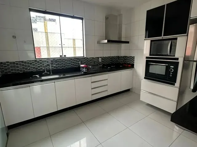 Imagem 15: Cobertura Duplex para Aluguel Possui 251 Metros Quadrados com 4 Quartos em Castelo - Belo
