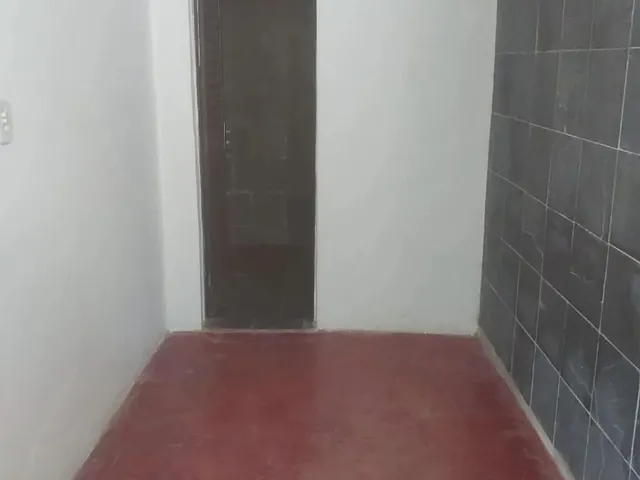 Imagem 3: Barracão 01 Quarto - Fundos - Tupi B