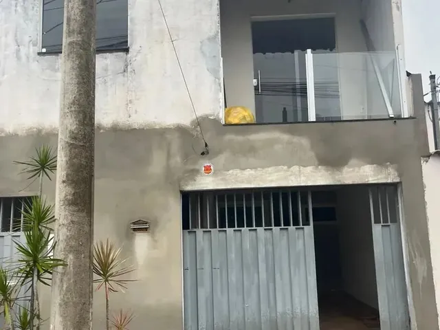Imagem: Casa de Dois Andares no Bairro Taquaril-Betim