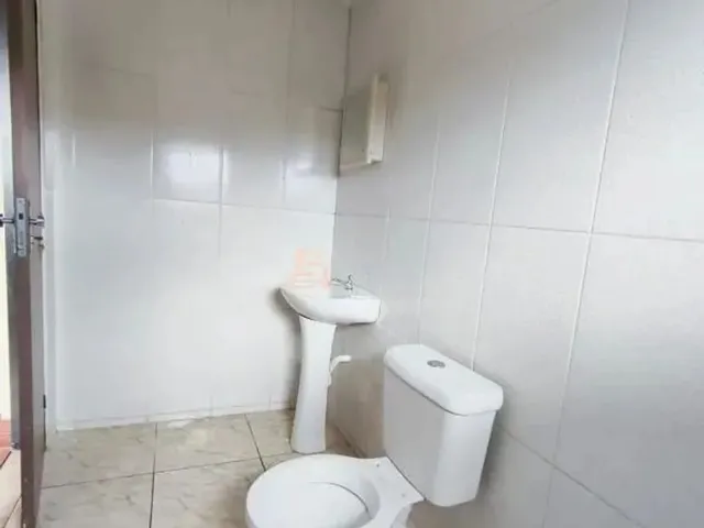 Imagem 2: Casa para Aluguel, 2 Quartos, 1 Suíte, 4 Vagas, Lago Azul 3ª Seção - Ibirité/Mg