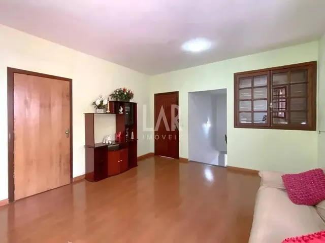 Imagem 10: Casa para Aluguel, 6 Quartos, 1 Suíte, 3 Vagas, Palmares - Belo Horizonte/Mg