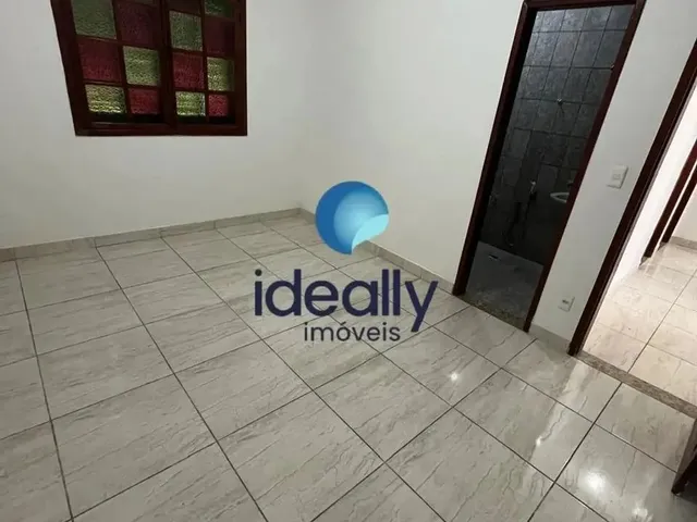 Imagem 2: Excelente Casa no Bairro Parque Recreio, Entrada Compartilhada, 03 Quartos com Suíte e 01