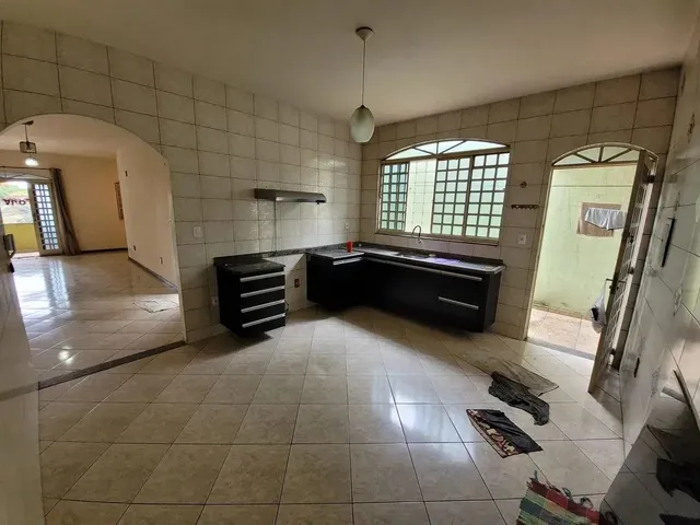 Imagem 8: Casa para Aluguel com 3 Quartos em Centro - Contagem - Mg
