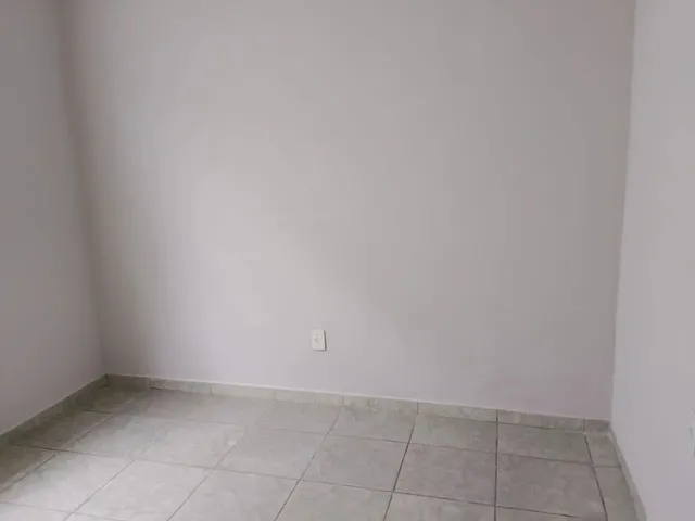 Imagem: Alugo Uma Casa com Garagem