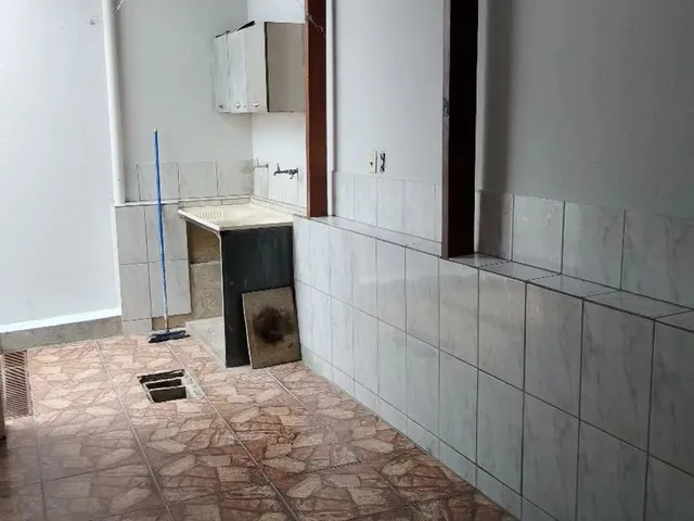 Imagem 8: Alugo Uma Casa com Garagem