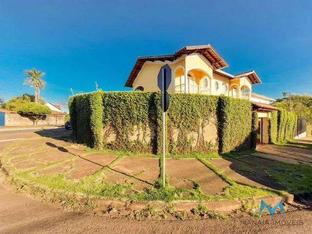 Imagem: Casa com 6 Dormitórios À Venda, 290 M²
