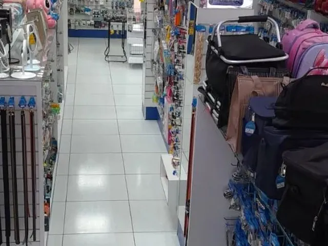 Imagem 16: Loja Galpão / depósito com venda por R$290.000