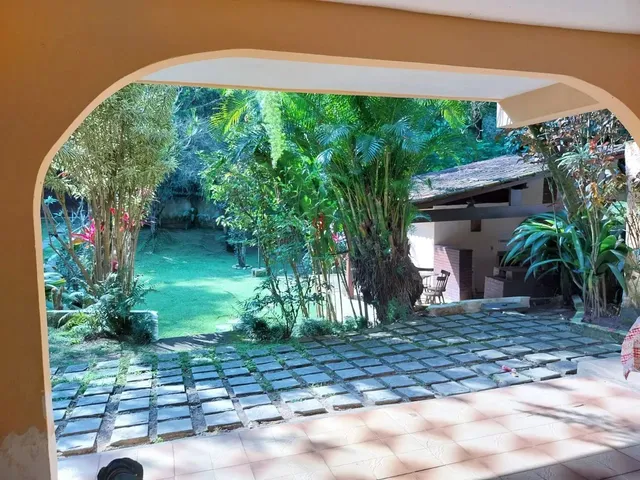 Imagem 3: Excelente Casa Linear Bem Localizada e Cercada de Verde