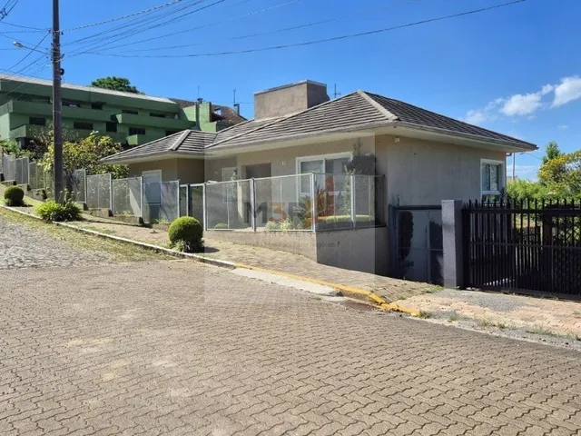 Imagem: Casa de Esquina no Bairro Juriti Nova Petrópolis