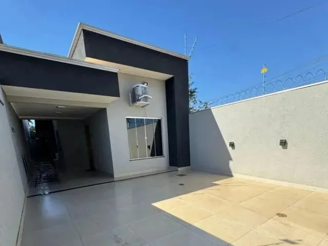 Imagem: Casa Disponivel para Compra em Nova Serrana