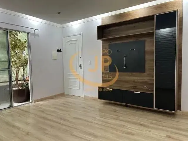 Imagem: O apartamento possui 2 Dormitórios, 1 Suíte, 1 Banheiro,