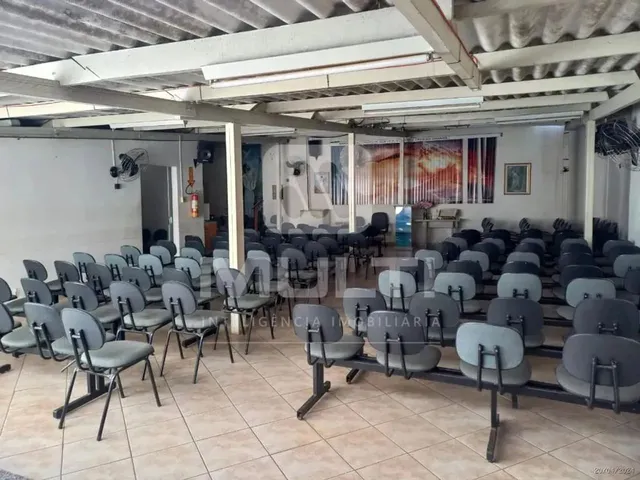 Imagem 5: Comodo - Centro Galpão / depósito com aluguel por R$1.600 /mês