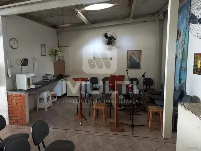 Imagem 9: Comodo - Centro Galpão / depósito com aluguel por R$1.600 /mês