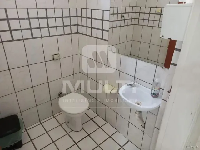Imagem 10: Comodo - Centro Galpão / depósito com aluguel por R$1.600 /mês
