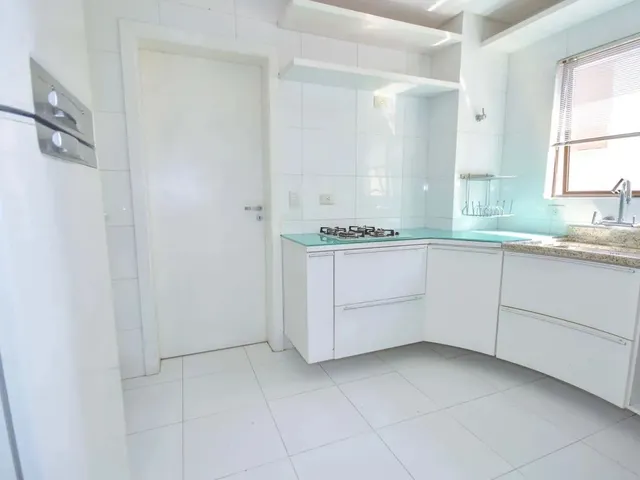 Imagem 2: Apartamento Semi Mobiliado na Agua Verde