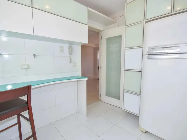 Imagem 7: Apartamento Semi Mobiliado na Agua Verde