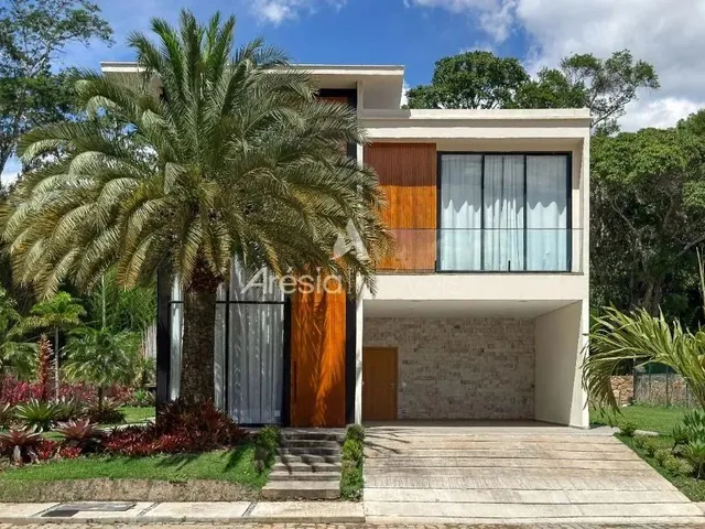 Imagem: Casa com 4 Dormitórios À Venda, 300 M²