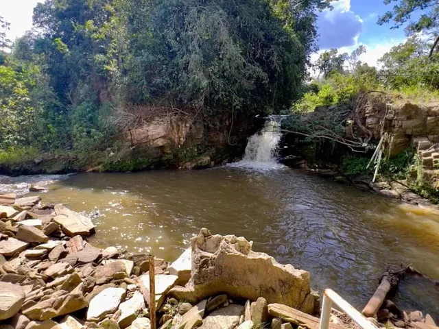 Imagem 3: Vendo Sítio com Cachoeira em Alexânia