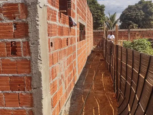 Imagem 10: Vendo Lote com Casa a Terminar