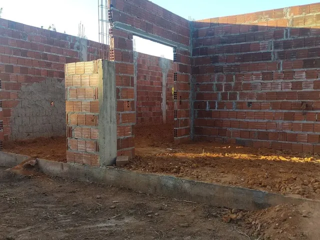 Imagem 2: Vendo Lote com Casa a Terminar