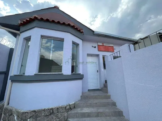 Imagem: Casa com 2 Quartos e Vaga de Garagem para