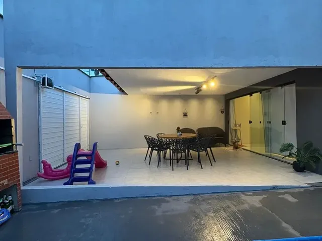 Imagem: Casa À Venda em Condomínio Fechado