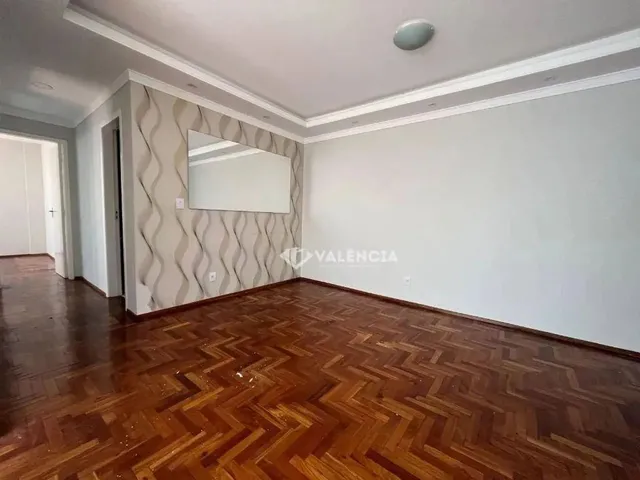 Imagem 8: Apartamento Semi Mobiliado para Alugar com 3 Quartos por R$1.700,00 no Edifício Nuremberg