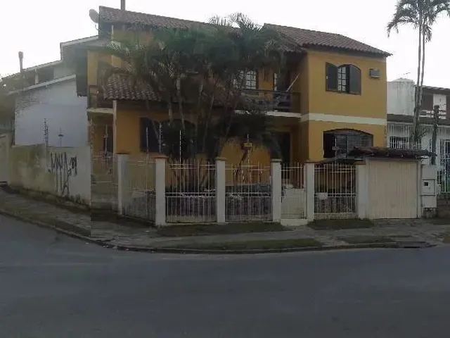 Imagem: Casa para Venda - 306.3M², 3 Dormitórios