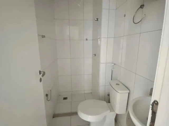 Imagem 6: Apartamento para Alugar no Condomínio Pericumã