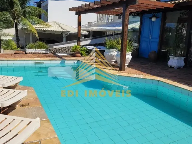 Imagem: A casa possui 3 Dormitórios, 2 Suítes, 3 Banheiros, 2