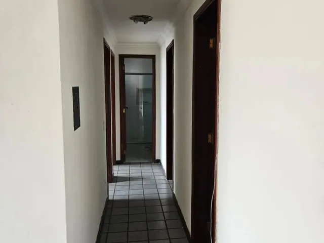 Imagem: Alugo Apartamento Bem Amplo com 3 Quartos