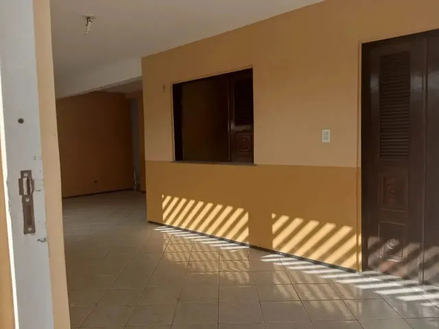 Imagem 3: Alugo Casa no Cohatrac IV C/ 3 Quartos(1 Suíte) - Próximo Shopping Passeio