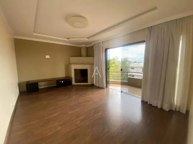 Imagem 7: Sobrado Central Comercial e Residencial com Piscina e Área de Lazer em Cascavel