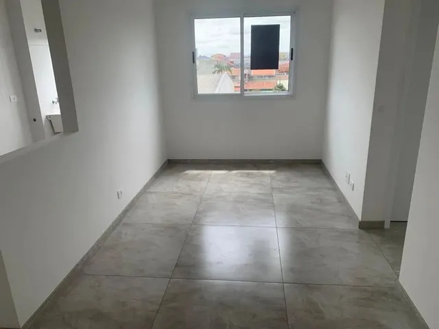 Imagem 2: Apartamento Semi-Novo 2 Quartos + Garagem - Res. Ilha da Paz - Sitio Cercado
