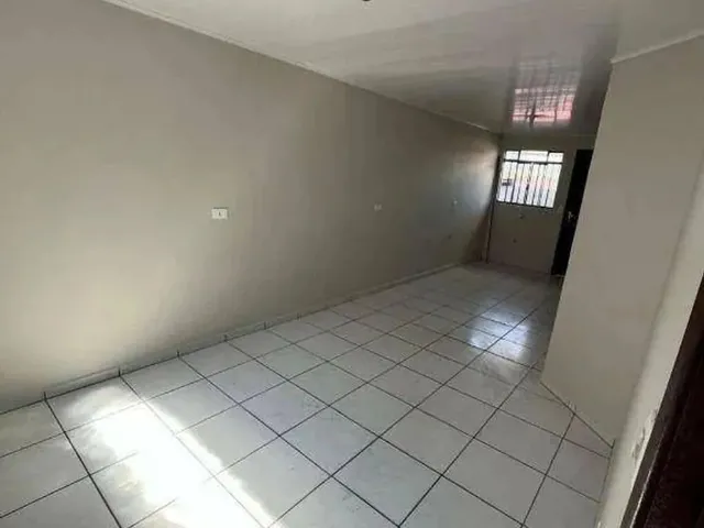 Imagem 7: Casa de Fundos com 2 Quartos para Alugar, 45 M² por R