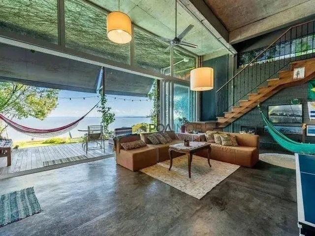 Imagem: Casa com 3 Dormitórios para Alugar, 300
